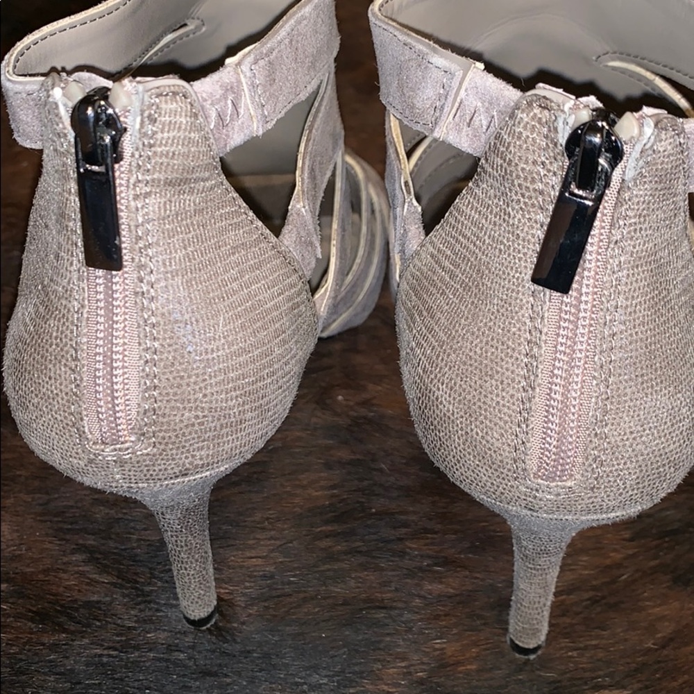 White house black market heels! - Picture 4 of 4